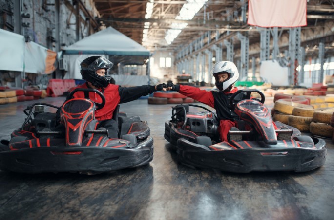 можно ли на картинг в юбке