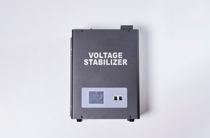 типи стабілізаторів напруги переваги та недоліки